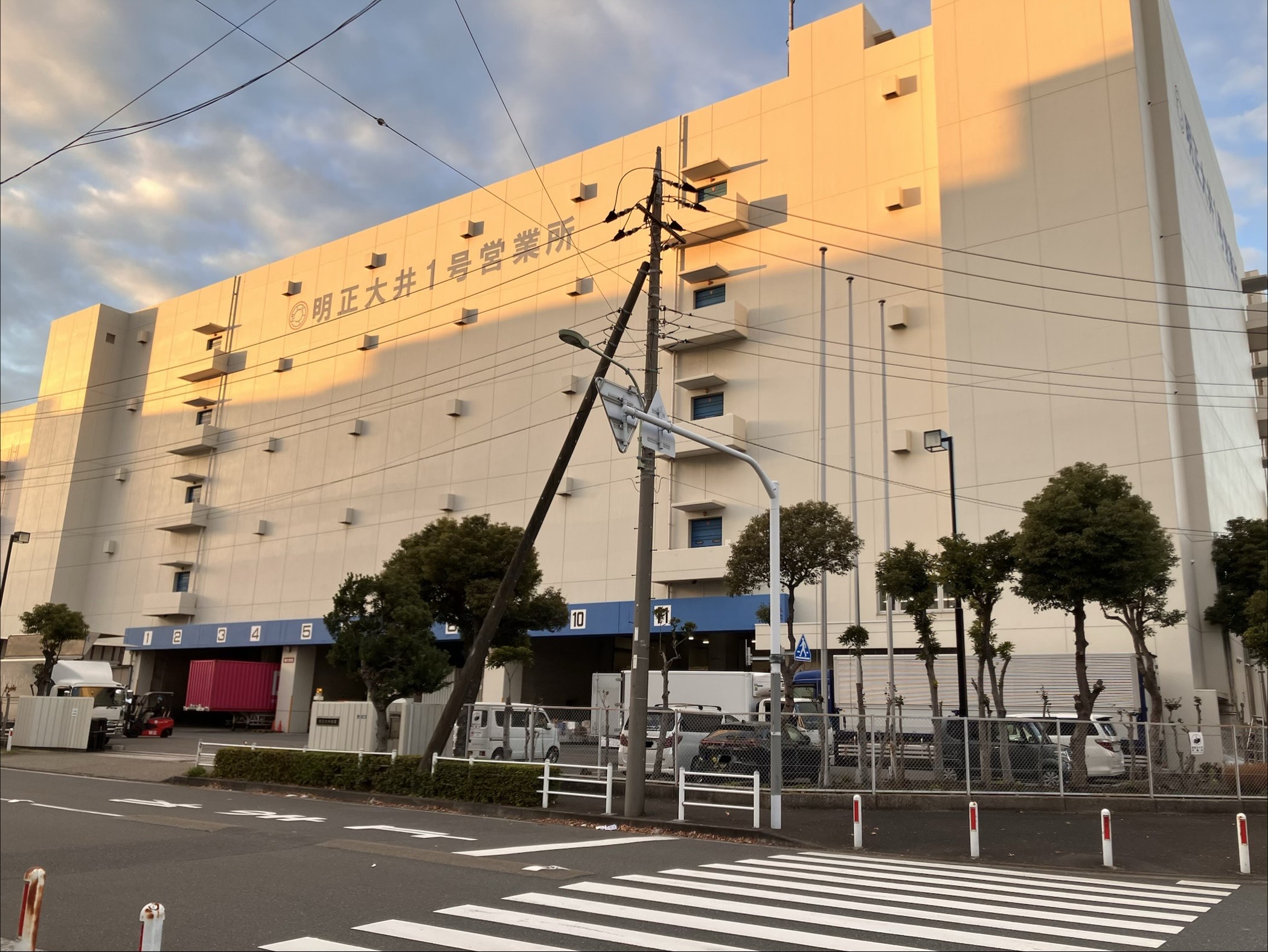 東京大井デポ Photo1