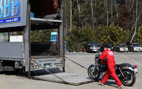 引っ越しでバイクを輸送するときにいくらかかるのかを知りたい！