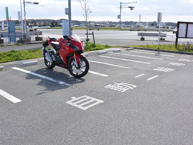 千葉の道の駅にて。バイク駐車場事情～しばコラ～