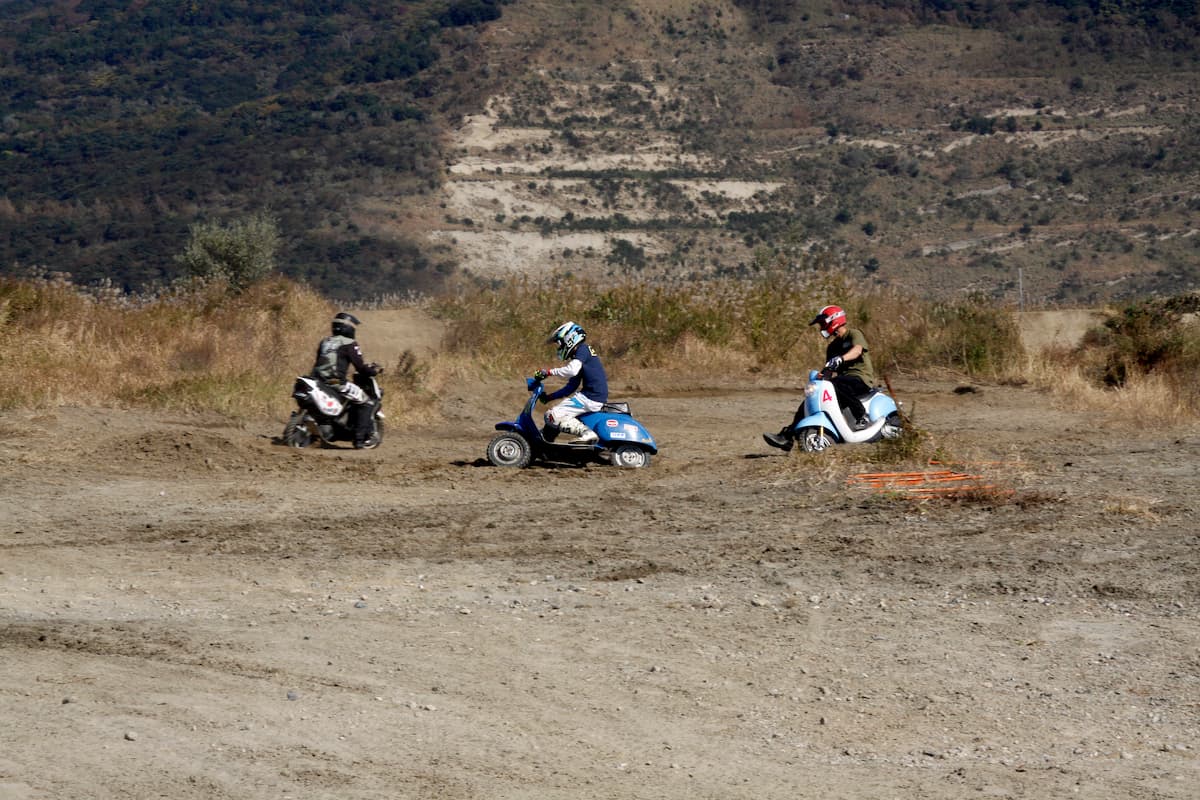 スクータークロスって知ってますか バイク輸送 陸送 配送ならbas